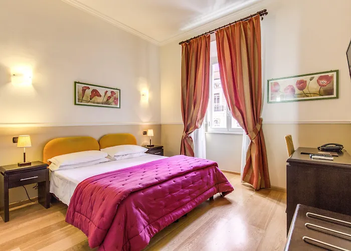 Everest Hotel